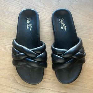 Seychelles Black Slides